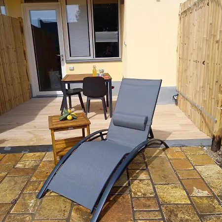 Bamboo Πανσιόν